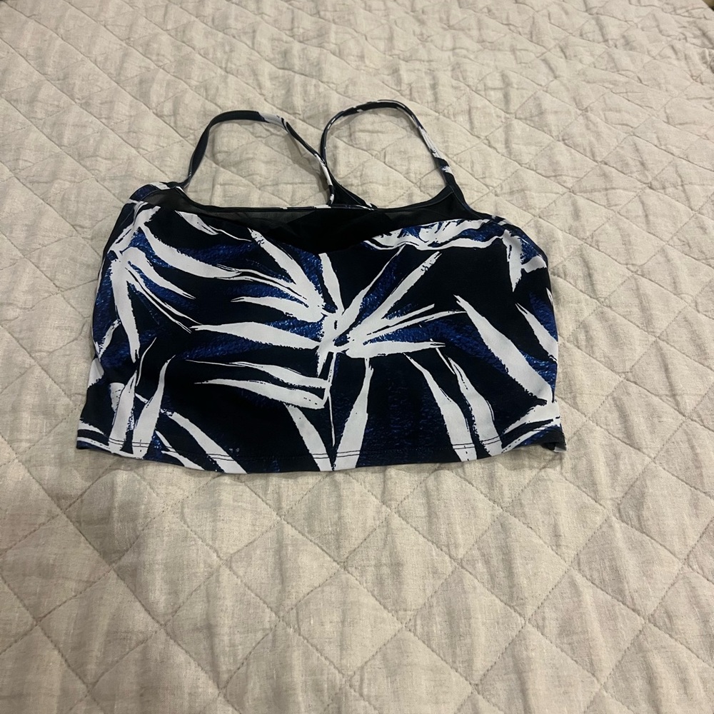 Fabletics tank - Picture 4 of 11